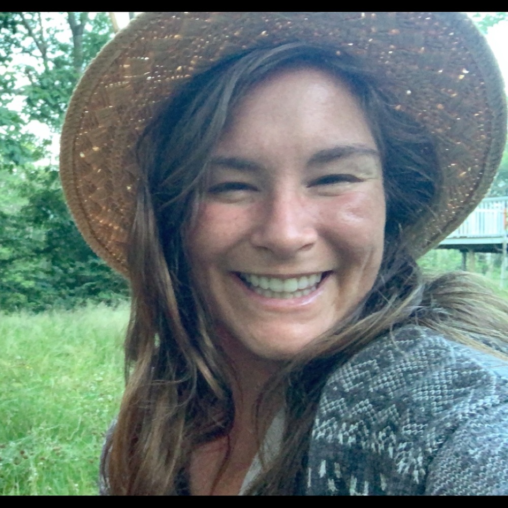 Meet your Posher, Hannah